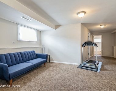 331 E Lake Avenue - Photo Thumbnail 11