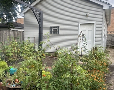 4543 N Keystone Avenue - Photo Thumbnail 6