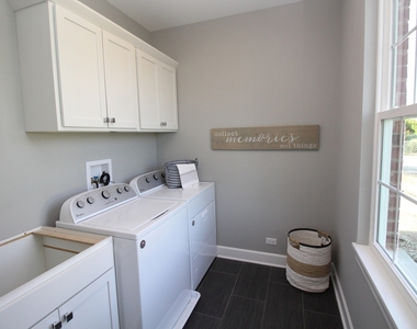 10744 W Clocktower Drive - Photo Thumbnail 7