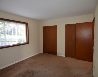 372 Eastern Avenue - Photo Thumbnail 8