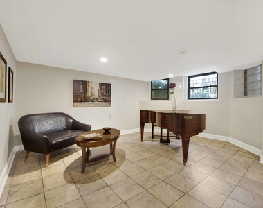 63 E Cedar Street - Photo Thumbnail 13