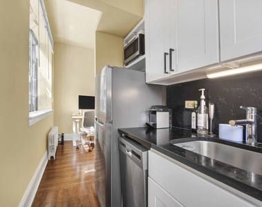 63 E Cedar Street - Photo Thumbnail 7