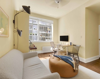 63 E Cedar Street - Photo Thumbnail 5