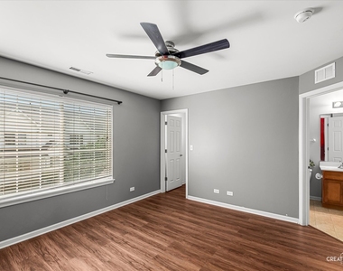 616 Lincoln Station Drive - Photo Thumbnail 8