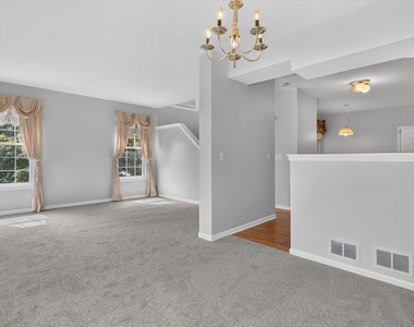 533 Cherry Hill Court - Photo Thumbnail 8