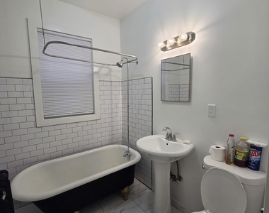 2120 S Ridgeway Avenue - Photo Thumbnail 5
