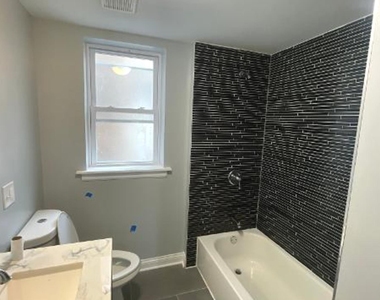 7743 S East End Avenue - Photo Thumbnail 17