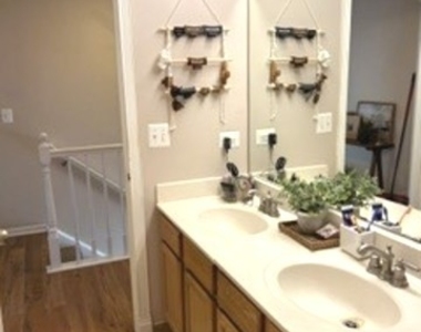 2058 Limestone Lane - Photo Thumbnail 12