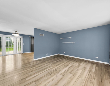 1529 Ronzheimer Avenue - Photo Thumbnail 2