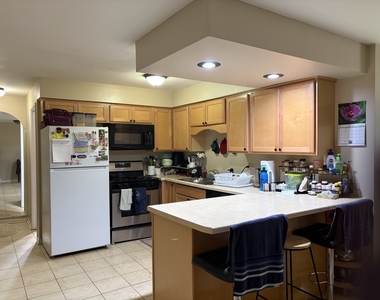 10405 S Keating Avenue - Photo Thumbnail 4