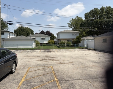 10405 S Keating Avenue - Photo Thumbnail 12