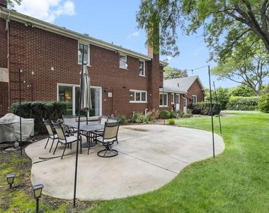32 Chatham Lane - Photo Thumbnail 18
