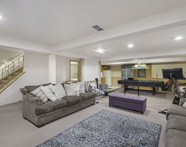 32 Chatham Lane - Photo Thumbnail 16
