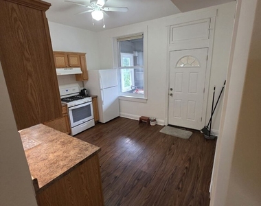 1318 N Homan Avenue - Photo Thumbnail 4