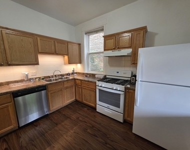 1318 N Homan Avenue - Photo Thumbnail 2