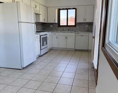 311 Dawn Court - Photo Thumbnail 16