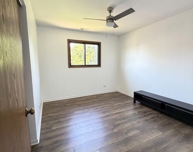 311 Dawn Court - Photo Thumbnail 13