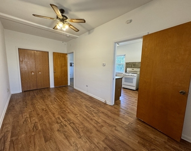 3s230 Warren Avenue - Photo Thumbnail 1