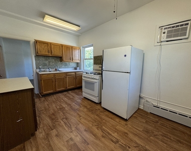 3s230 Warren Avenue - Photo Thumbnail 2