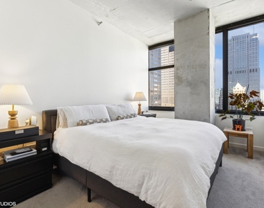 235 W Van Buren Street - Photo Thumbnail 12