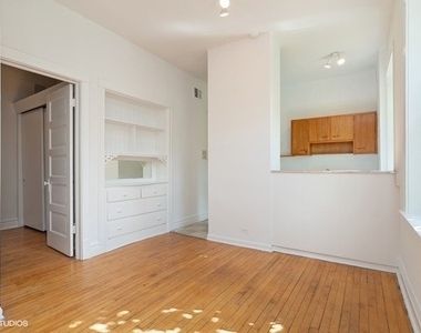 732 W 19th Street - Photo Thumbnail 4