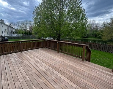 22102 W Plymouth Circle - Photo Thumbnail 27