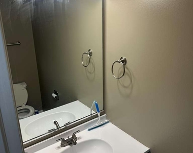 22102 W Plymouth Circle - Photo Thumbnail 15