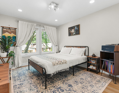 5047 W Winnemac Avenue - Photo Thumbnail 30
