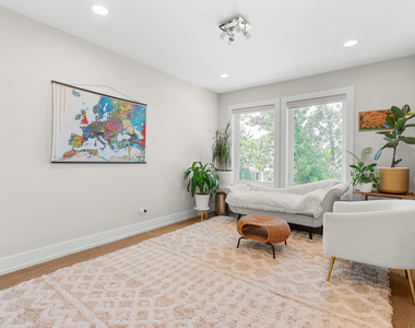 5047 W Winnemac Avenue - Photo Thumbnail 29
