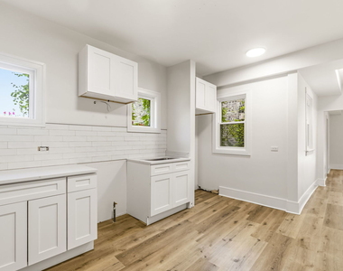 2112 S Drake Avenue - Photo Thumbnail 10