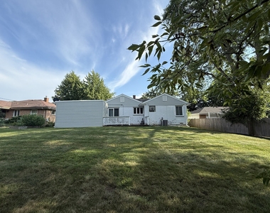 1954 Redwood Lane - Photo Thumbnail 22