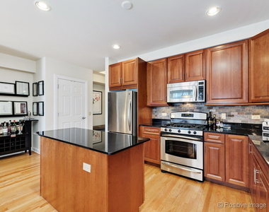 508 W Melrose Street - Photo Thumbnail 8