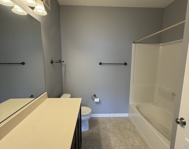 2250 Aurora Drive - Photo Thumbnail 12