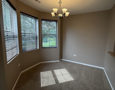 2250 Aurora Drive - Photo Thumbnail 4
