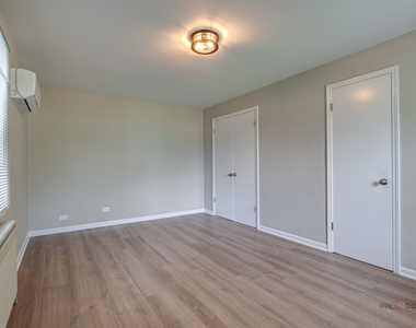 47 Prairie Avenue - Photo Thumbnail 11