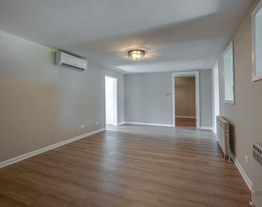47 Prairie Avenue - Photo Thumbnail 9