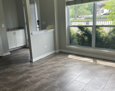 948 Madison Street - Photo Thumbnail 5