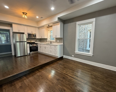3310 W Le Moyne Street - Photo Thumbnail 1