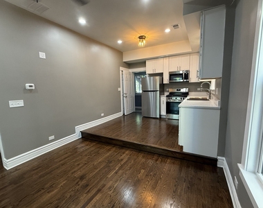 3310 W Le Moyne Street - Photo Thumbnail 2