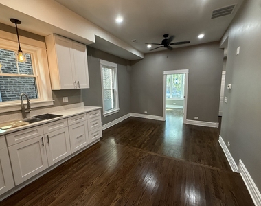 3310 W Le Moyne Street - Photo Thumbnail 3
