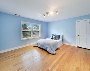 2311 N Arlington Heights Road - Photo Thumbnail 20