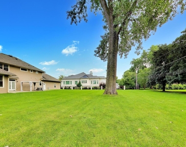 2311 N Arlington Heights Road - Photo Thumbnail 35