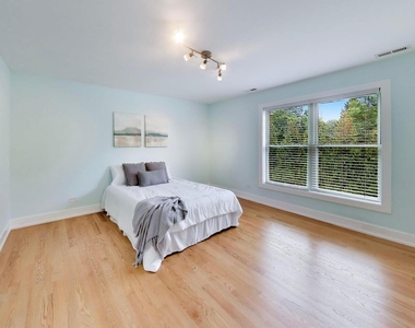 2311 N Arlington Heights Road - Photo Thumbnail 22