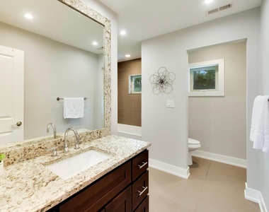 2311 N Arlington Heights Road - Photo Thumbnail 28