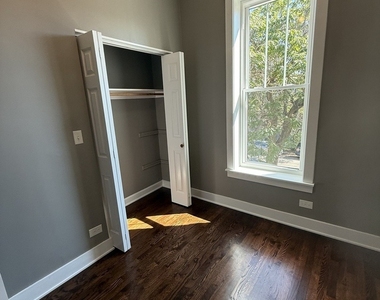3310 W Lemoyne Street - Photo Thumbnail 7