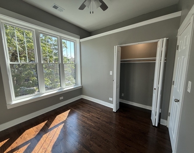 3310 W Lemoyne Street - Photo Thumbnail 5