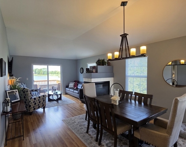 540 Legend Lane - Photo Thumbnail 2