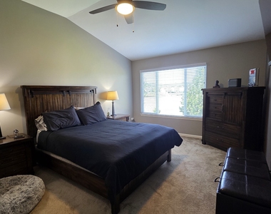 540 Legend Lane - Photo Thumbnail 13