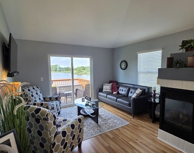 540 Legend Lane - Photo Thumbnail 3