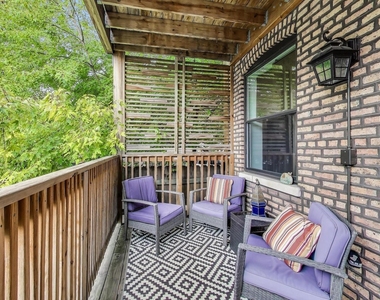 2857 W Fletcher Street - Photo Thumbnail 13